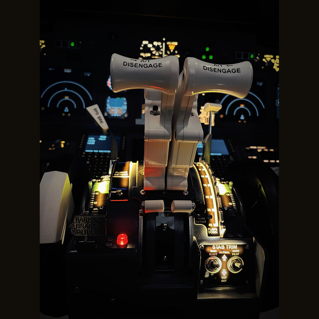 B737-800 Throttle-Quandrant for X-Plane 12, MSFS 2020/2024 - Compatible with Zibo737, PMDG737 (Painted Version)
