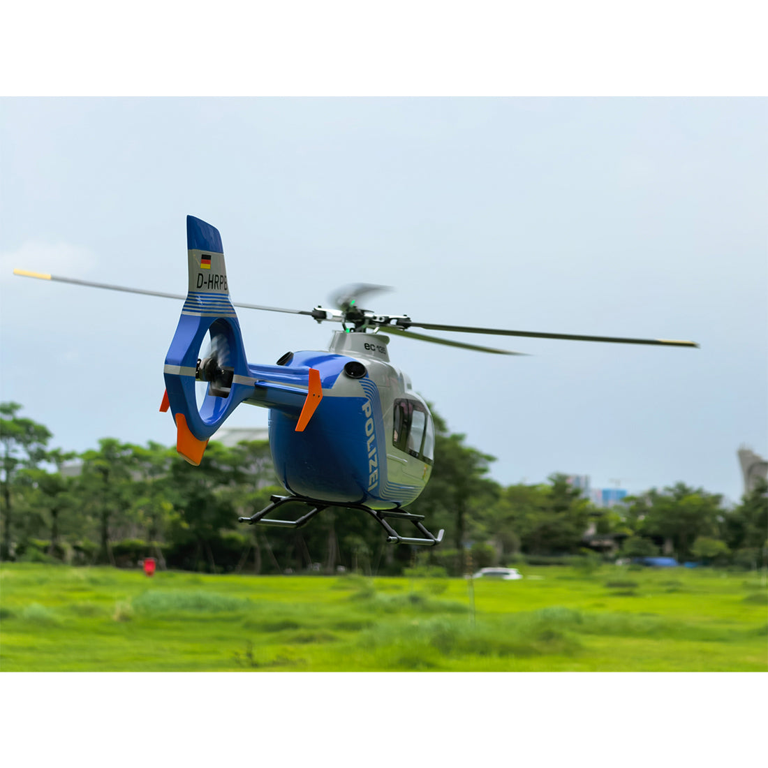 FL500 EC135 500-Class 2.4G 6CH Scale RC Helicopter Model