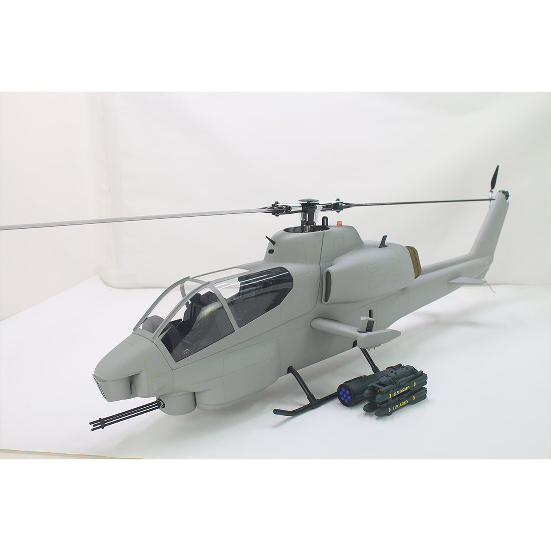 FL500 AH-1 500-Class 2.4G 6CH Scale RC Helicopter Model