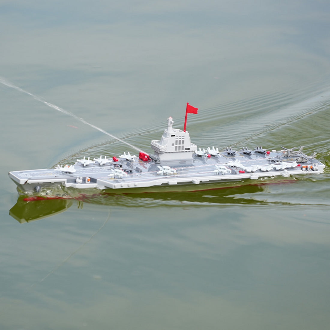 2.4G RC Aircraft Carrier Model